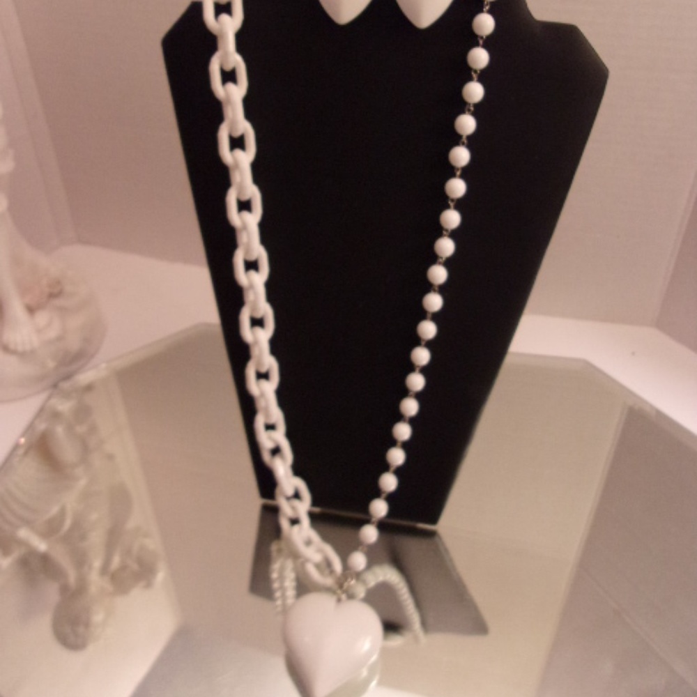 Nwts Designer Ippo necklace & earrings. L2-1